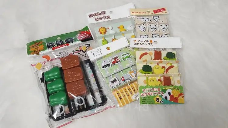 일본-바베큐-장난감-그리고-도시락-픽